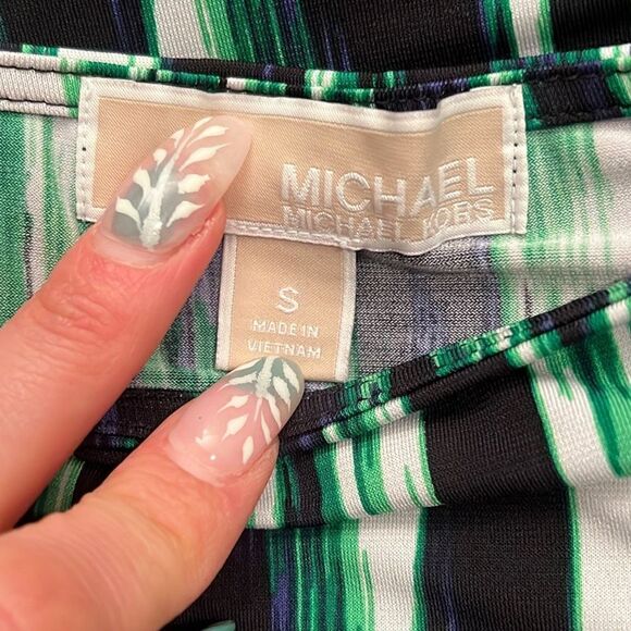 Michael Kors Women's Multicolor Cinched Shoulder Sleeveless Top - Picture 7 of 8